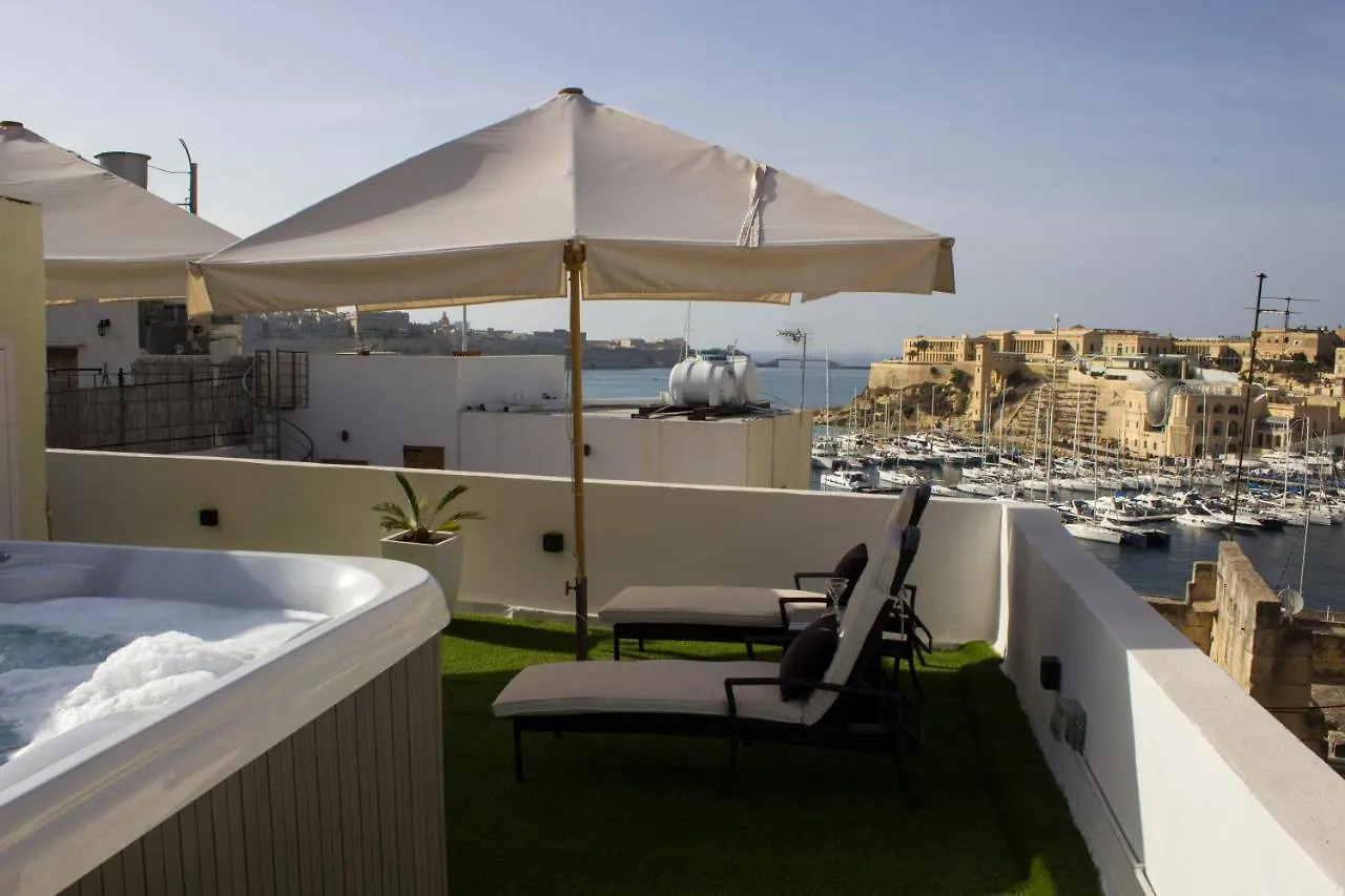Bebirgu Palazzino 2 With Jacuzzi Apartment
